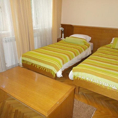 Studio Apartments "Chess Club Bosna" ซาราเยโว ภายนอก รูปภาพ
