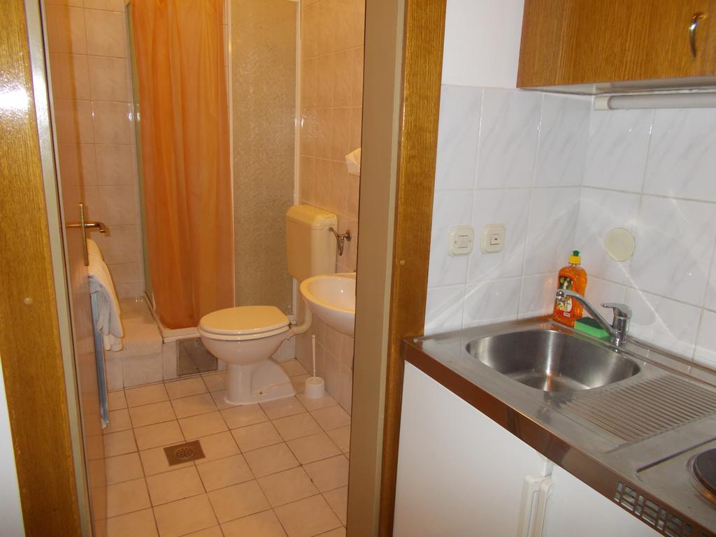 Studio Apartments "Chess Club Bosna" ซาราเยโว ภายนอก รูปภาพ