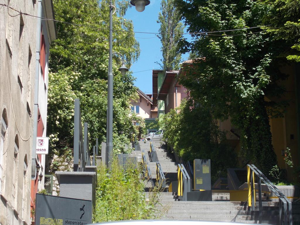 Studio Apartments "Chess Club Bosna" ซาราเยโว ภายนอก รูปภาพ