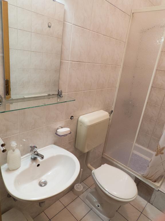 Studio Apartments "Chess Club Bosna" ซาราเยโว ภายนอก รูปภาพ